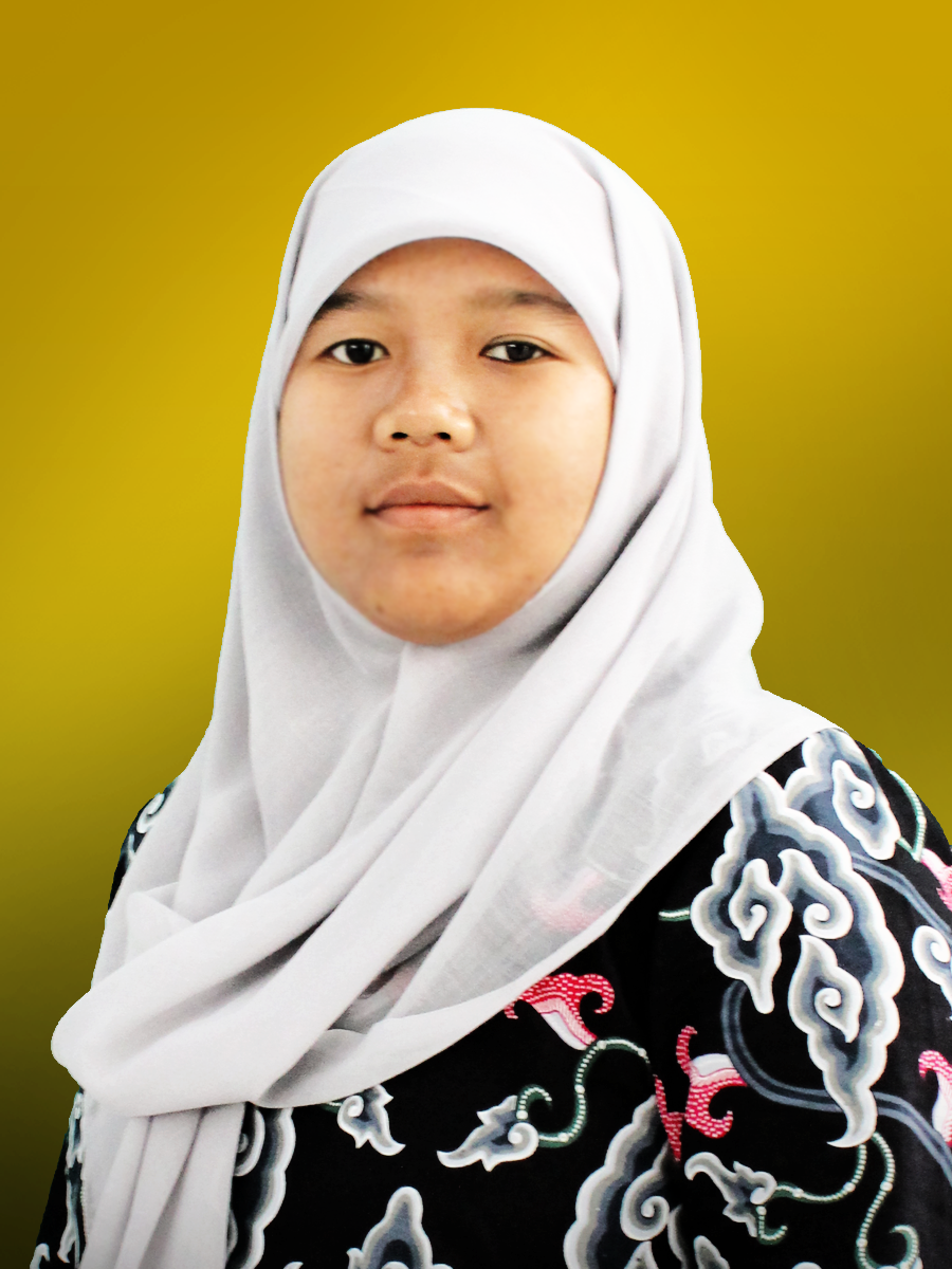 Ria Rahmawati, S.Farm